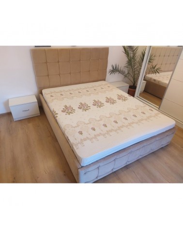 Set Dormitor Queen Alb/Bej, 4 Piese, Pat Complet Tapitat Bej160 X 200, 2Noptiere, Dulap Cu Oglinda 150cm lungime