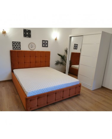 Set Dormitor Queen Alb/Caramiziu, 4 Piese, Pat Complet Tapitat Caramiziu 160 X 200, 2Noptiere, Dulap Cu Oglinda 150cm lungime